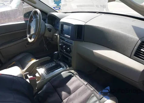 2007 Jeep Grand Cherokee Laredo z USA, uszkodzony, nr VIN 1J8HS48P77C526861